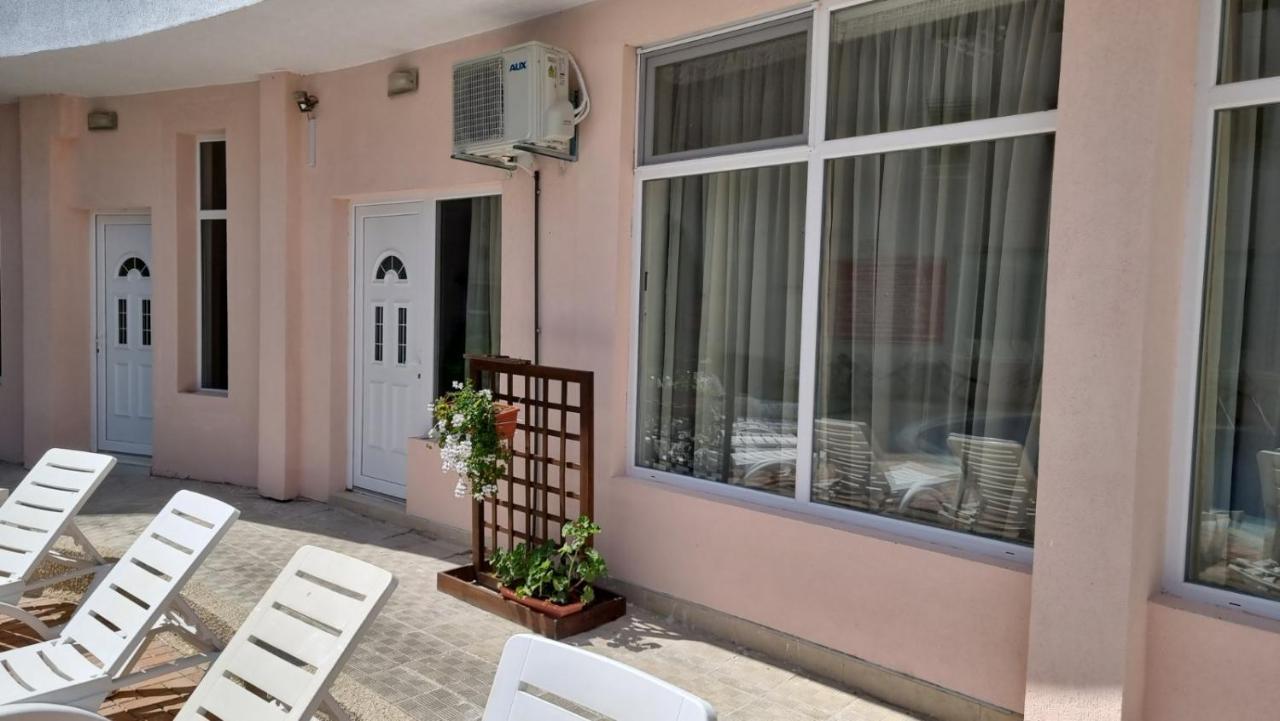 Бутикови Студиа Брита Kranevo Extérieur photo